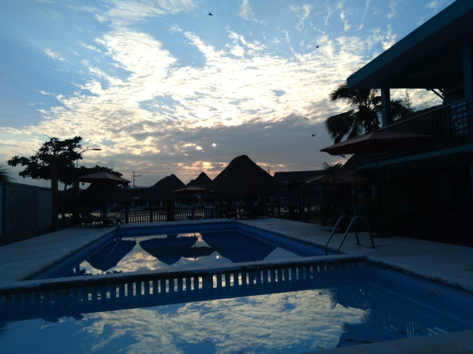 Hotel La Cueva Del Pirata Casitas Dış mekan fotoğraf