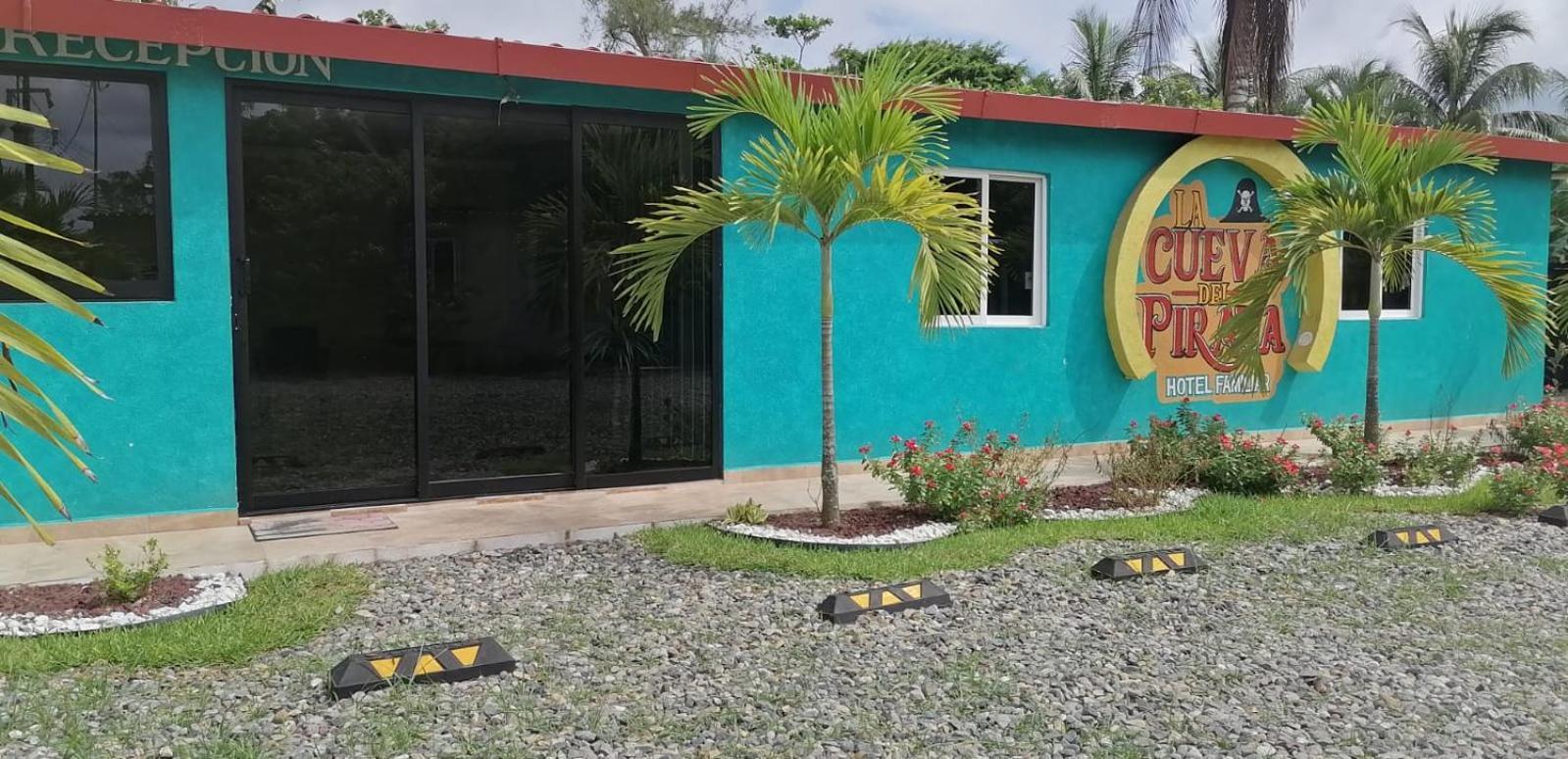 Hotel La Cueva Del Pirata Casitas Dış mekan fotoğraf